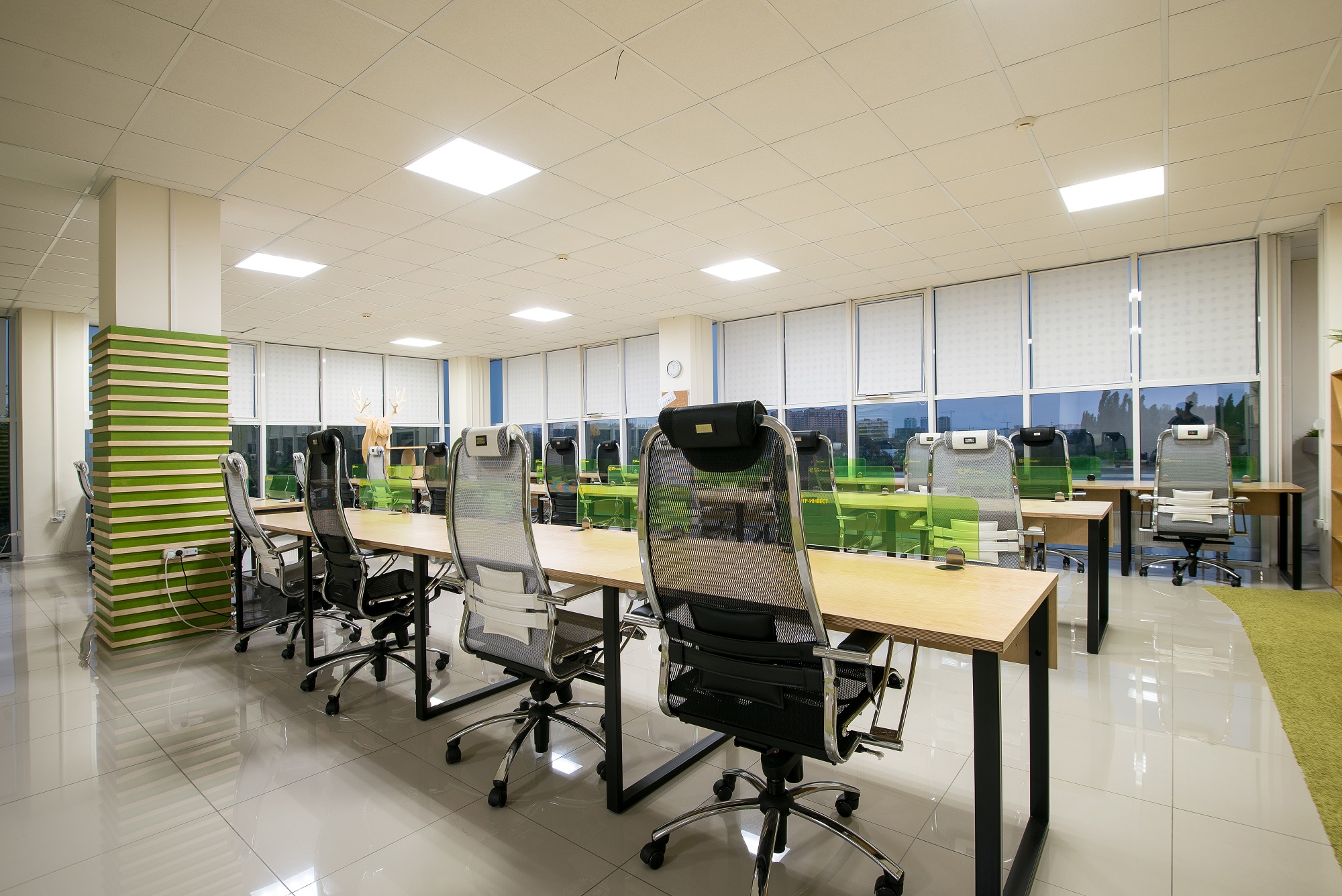 Посмотреть наш коворкинг - видео портала Мой Бизнес Краснодар